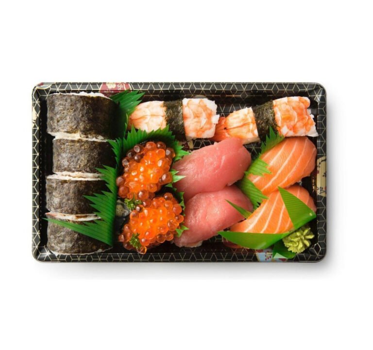 Sushi in a plate