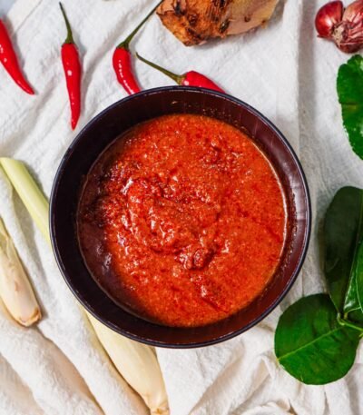 Tom yum paste