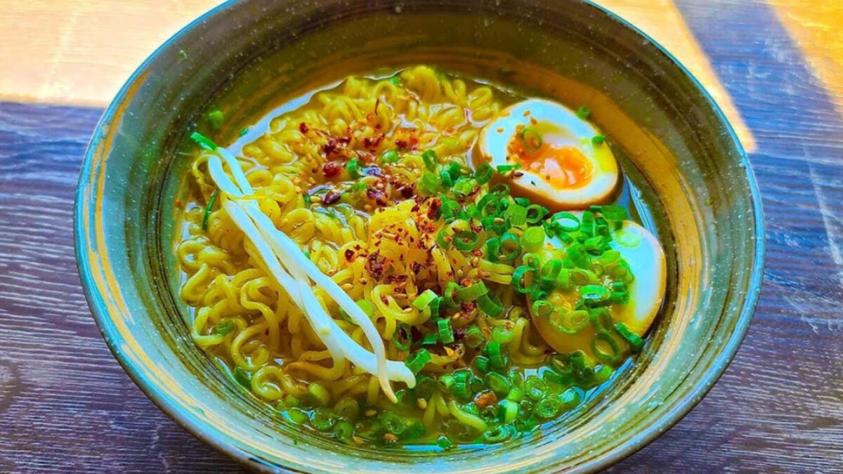 Indomie Supermie BOX 40 pcs Instant Noodles - Image 2