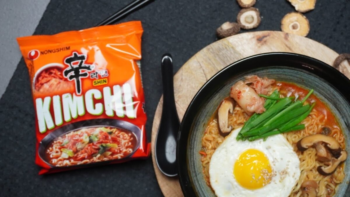 Shin Kimchi Ramen 120g - Image 2