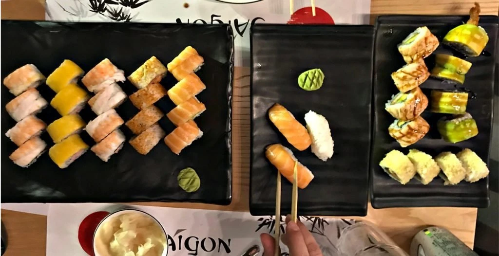 sushi in a plate